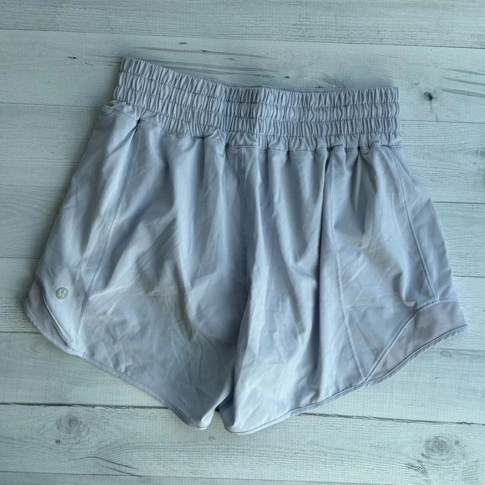 lululemon athletica Women’s Hotty Hot High-Rise Lined Short Serene Blue Size 4 - Picture 5 of 10
